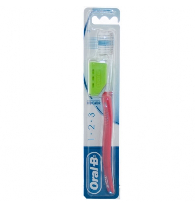 Oral-b Classic Care Spazzolino Denti Testina 40